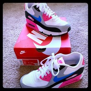 Nike air max youth size 4.5